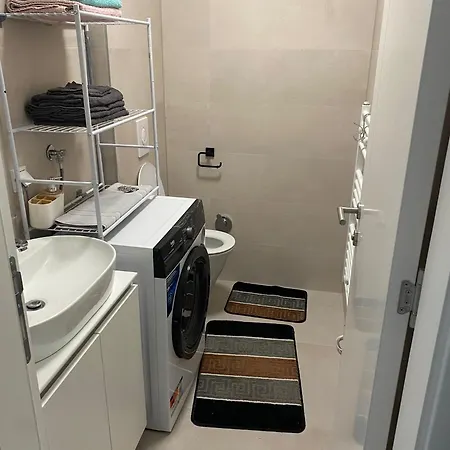 Luxury Waves Apartment
