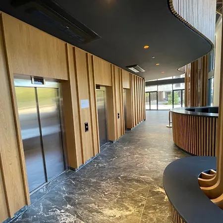 Luxury Waves Apartment